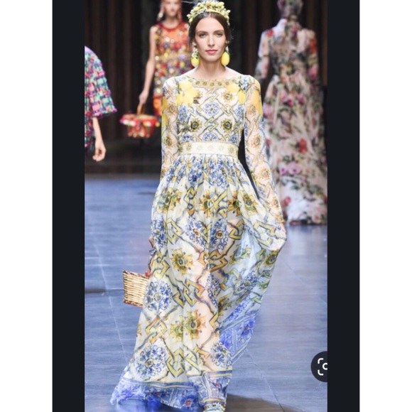 Dolce & Gabbana Dresses & Skirts - Dolce&Gabbana- Maiolica Printed Silk Mini dress